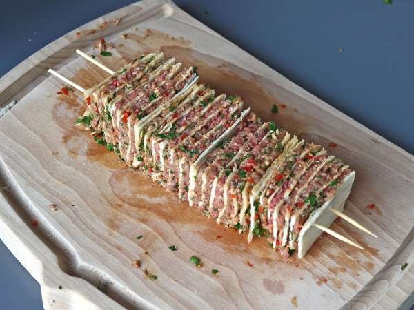 Espetinhos kebab de tortilha com carne moída: um mil-folhas salgado e cheio de sabor - Preparação Passo 9