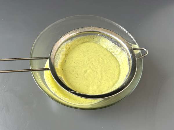 Creme de curgete (abobrinha) com maçã verde e iogurte pronta em 30 minutos - Preparação Passo 7