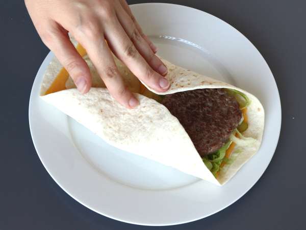 Wraps no estilo Big Mac, rápidas, práticas e econômicas - Preparação Passo 7