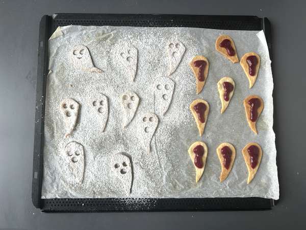 Biscoitos fantasmas: a receita de Halloween mais fácil e divertida para fazer com as crianças - Preparação Passo 5