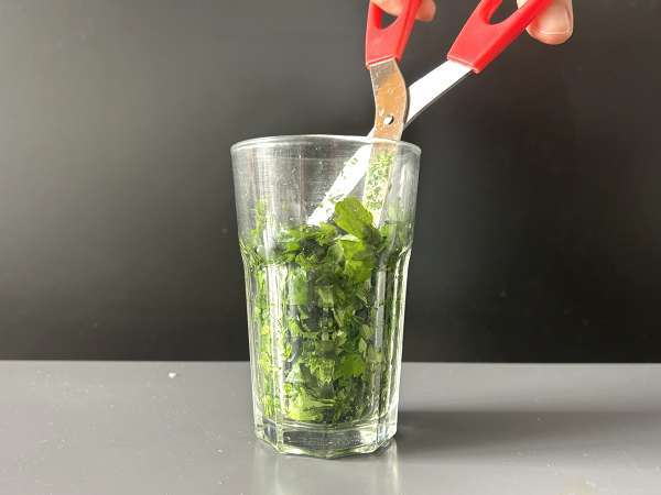 Cogumelos salteados na frigideira: Receita rápida e fácil - Preparação Passo 3