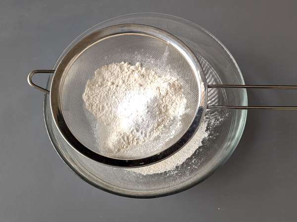 Torta de geleia de morango com massa quebrada amanteigada - Preparação Passo 1