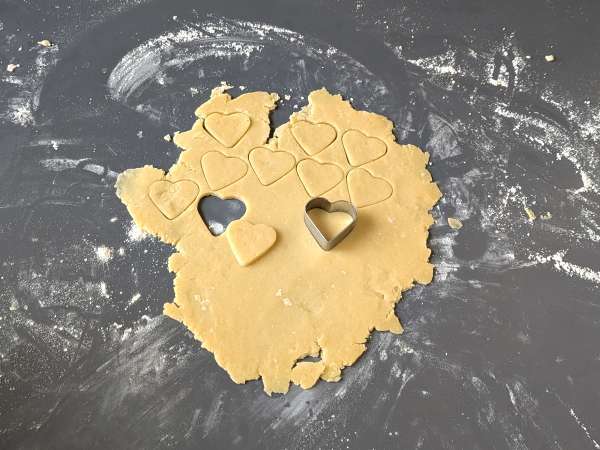 Torta de geleia de morango com massa quebrada amanteigada - Preparação Passo 6