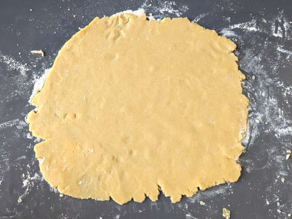 Tortinha romântica com geleia de morango: a sobremesa caseira perfeita para o Dia dos Namorados - Preparação Passo 3