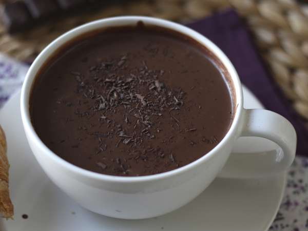 O melhor chocolate quente caseiro: denso, brilhante e cheio de sabor - Preparação Passo 6