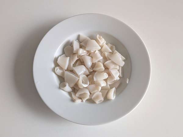 Macarrão com lula congelada e tomate-cereja: receita fácil - Preparação Passo 1