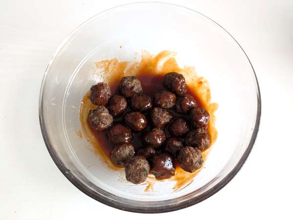 Almôndegas na Air Fryer com molho barbecue agridoce: receita fácil e saborosa - Preparação Passo 7