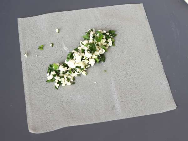 Rolinhos libaneses de queijo (Rikakats) na Air Fryer - Preparação Passo 2