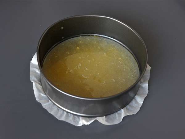 Bolo de banana invertido com cobertura caramelizada - Preparação Passo 1