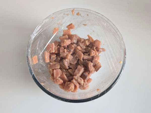 Lasanha de salmão com burrata e pistache: cremosa, crocante e cheia de sabor - Preparação Passo 2