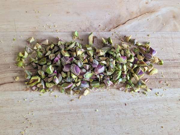 Lasanha de salmão com burrata e pistache: cremosa, crocante e cheia de sabor - Preparação Passo 3