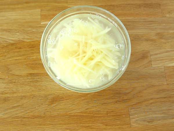 Batata palha na Air Fryer tão crocante que ninguém acredita que é feita em casa - Preparação Passo 2