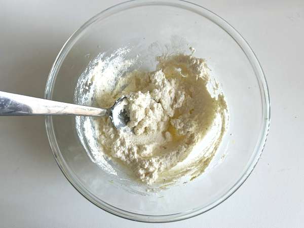 Bruschettas de aspargos, limão e ricota com manjericão - Preparação Passo 3