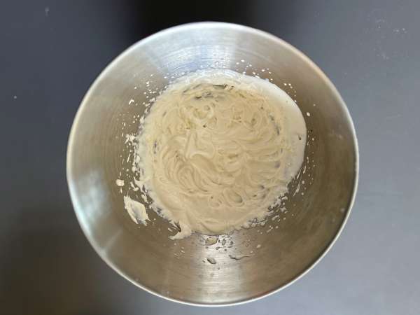 Shortcake de morango: o clássico americano com chantilly e morangos que sempre dá certo - Preparação Passo 7