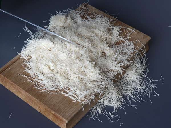 Dubai chewy cookies: a receita viral de mochis recheados com pistache e kadaif - Preparação Passo 1