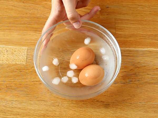 Ovos crocantes com feta: o truque simples que virou febre na internet - Preparação Passo 2