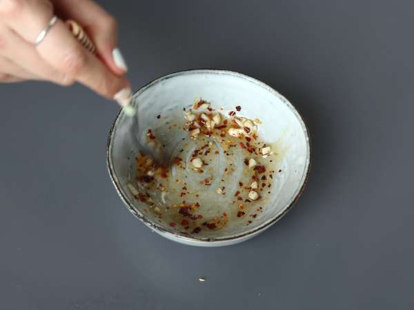 Salada de pepino picante com amendoim - Preparação Passo 6