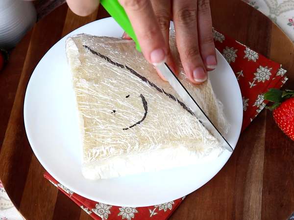 Ichigo sando, o sanduíche de morango japonês! - Preparação Passo 9