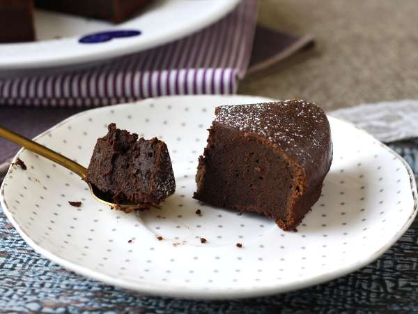 Bolo de chocolate fondant com whey: sobremesa proteica fácil e deliciosa - Preparação Passo 5