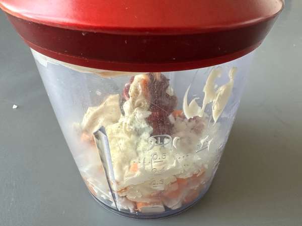 O melhor patê de delícias do mar (surimi): Cremoso e pronto em minutos - Preparação Passo 4