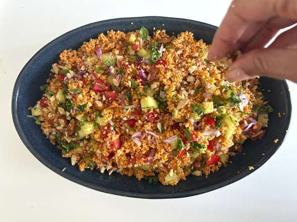 Tabule hidratado no gaspacho, sem cozimento - Preparação Passo 5