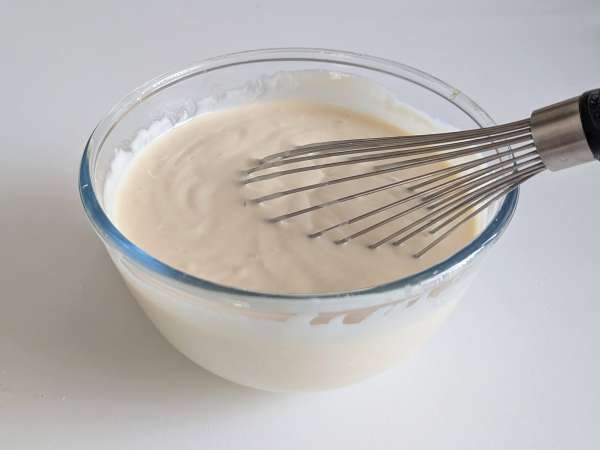 Cheesecake leve de iogurte com damasco e pistache - Preparação Passo 3