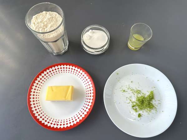 Biscoito amanteigado de limão verde com glacê - Preparação Passo 1