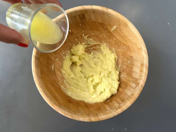 Biscoito amanteigado de limão verde com glacê - Preparação Passo 3