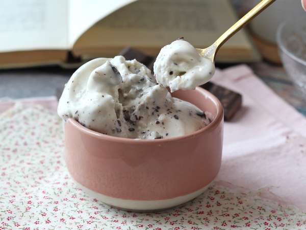 Sorvete de iogurte estilo stracciatella com o Ninja Creami - Preparação Passo 8