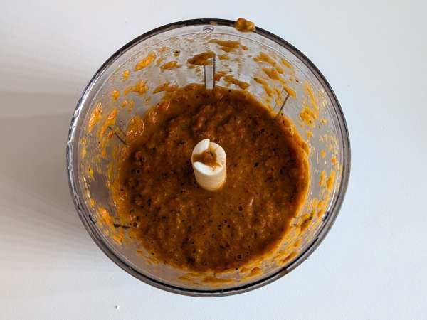 Macarrão com molho de pimentão e hortelã - Preparação Passo 5