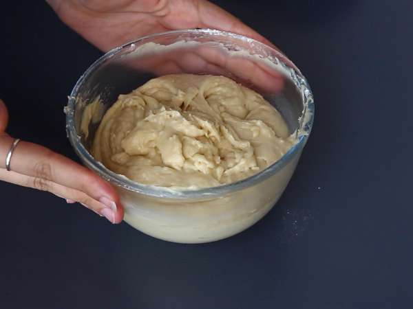 Bolo mármore de chá matcha - Preparação Passo 4