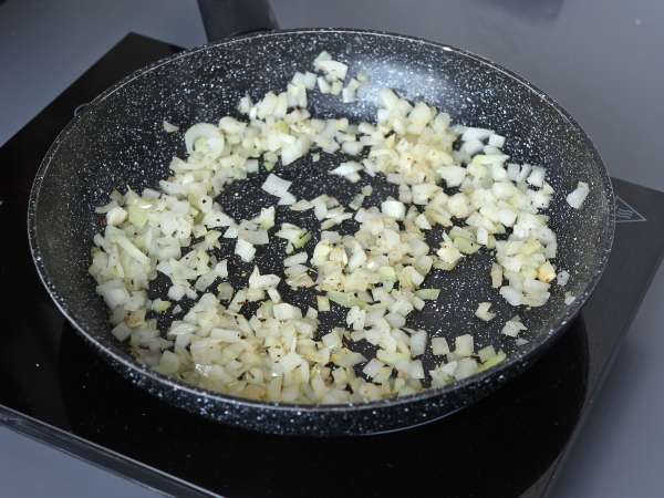 Arroz de tomate e frango - Preparação Passo 2