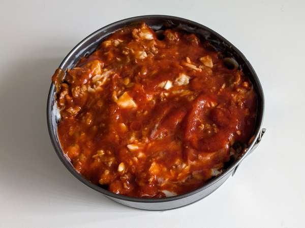 Massa gratinada com linguiça e bechamel cremoso (timballo de rigatoni) - Preparação Passo 11