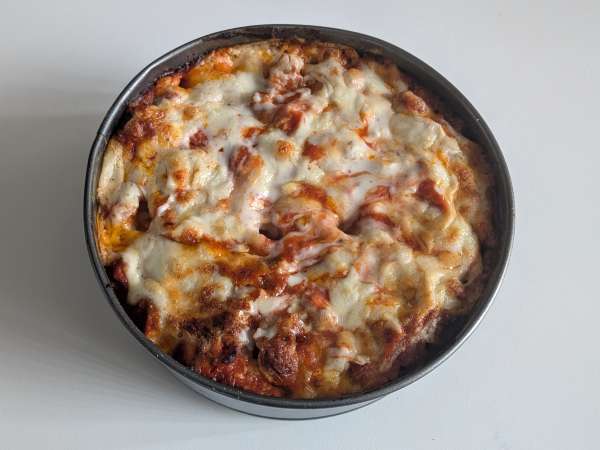 Massa gratinada com linguiça e bechamel cremoso (timballo de rigatoni) - Preparação Passo 13