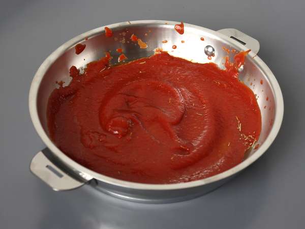 Nhoque ao forno com molho de tomate, queijo e curgete (abobrinha) - Preparação Passo 2