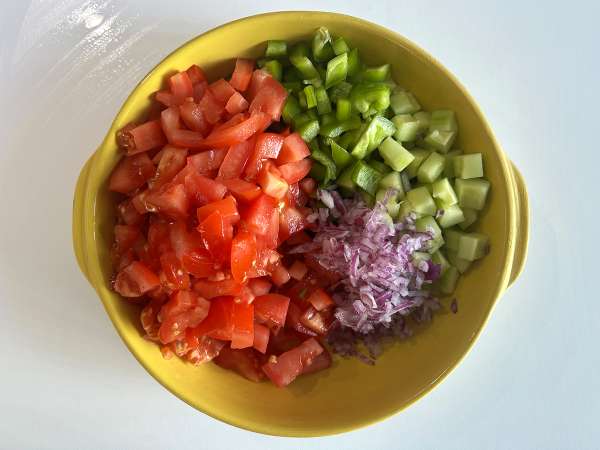 Salada de lentilha com feta e edamame: Fresca e Colorida - Preparação Passo 1