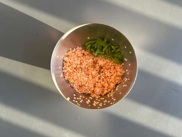 Panquecas salgadas com lentilha vermelha: receita fácil e rica em proteínas - Preparação Passo 2