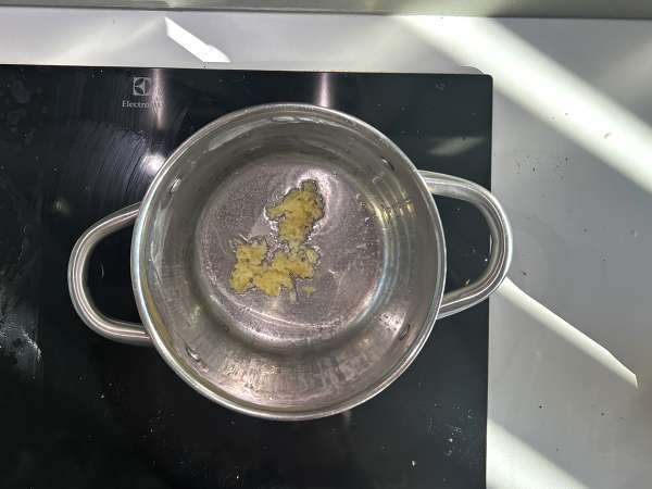 Caril de lentilha vermelha com leite de coco: receita fácil e cremosa - Preparação Passo 2