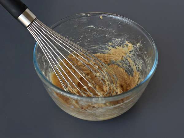 Barra de cookie de chocolate, macias e crocantes ao mesmo tempo - Preparação Passo 1
