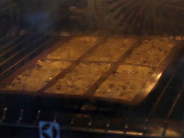 Barra de cookie de chocolate, macias e crocantes ao mesmo tempo - Preparação Passo 6