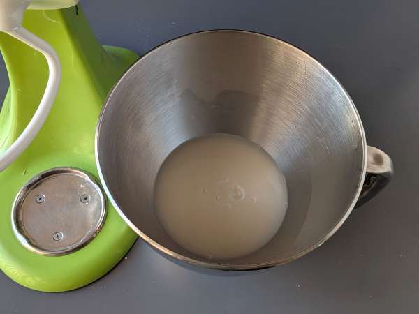 Focaccia rústica com cebola e alecrim - Preparação Passo 1