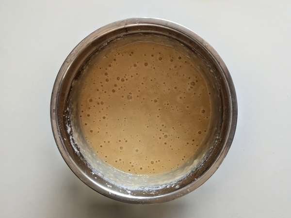 Bolo de peras com amêndoas, fácil e fofinho - Preparação Passo 1
