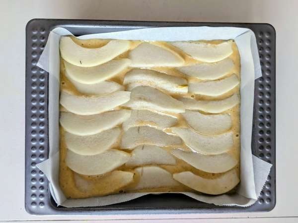 Bolo de peras com amêndoas, fácil e fofinho - Preparação Passo 6