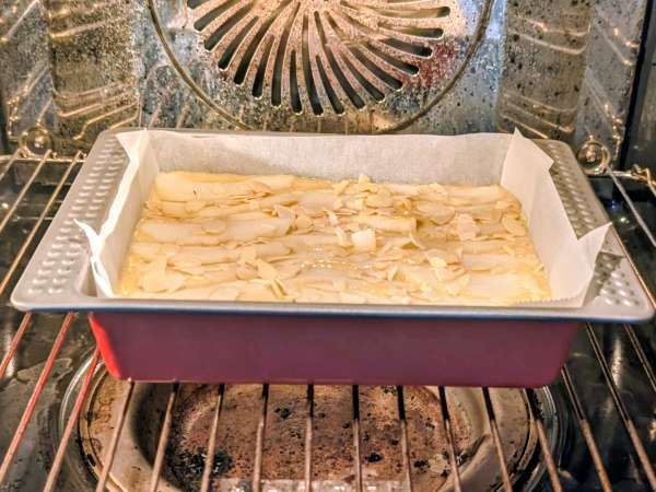 Bolo de peras com amêndoas, fácil e fofinho - Preparação Passo 8