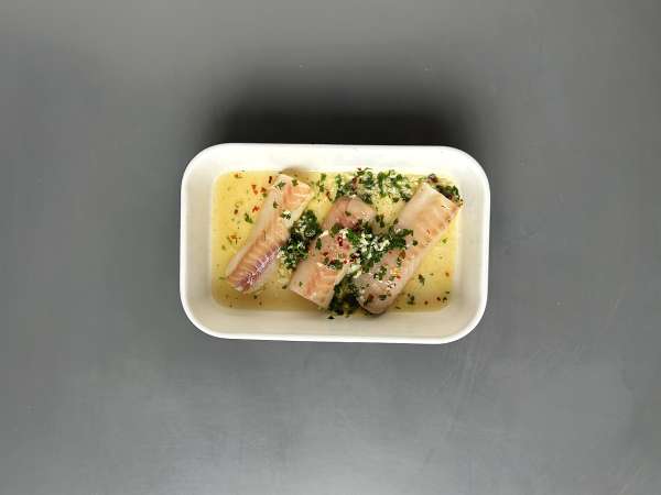 Pescada na Air Fryer com batatas, legumes e molho de vinho branco - Preparação Passo 6