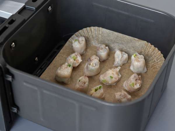 Rolinho primavera de camarão na Air Fryer - Preparação Passo 6