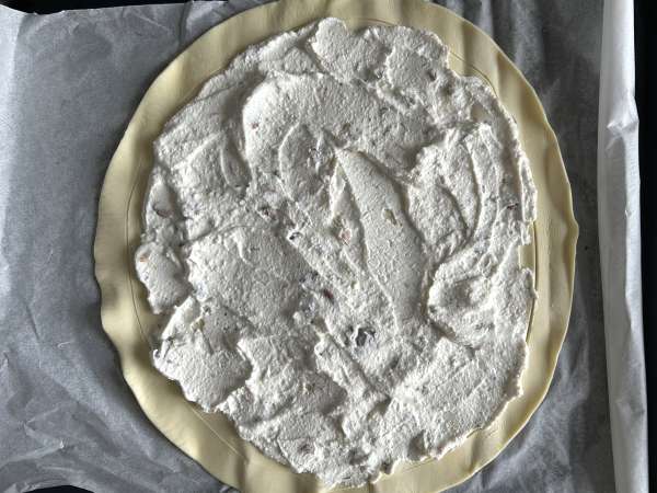 Torta fina de figos, brie e nozes - Preparação Passo 5