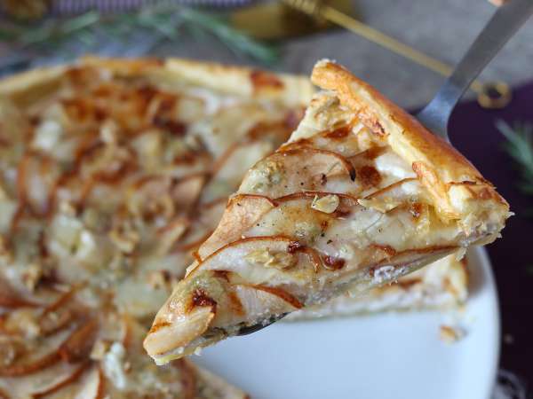 Tarte de pera, gorgonzola e nozes: uma combinação agridoce irresistível - Preparação Passo 9