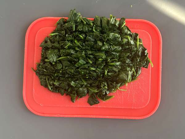 Lasanha vegetariana com espinafre e tofu na Air Fryer - Preparação Passo 2