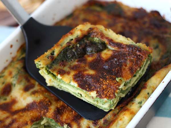 Lasanha vegetariana com espinafre e tofu na Air Fryer - Preparação Passo 11